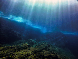 乒乓球旋球怎么接和发？